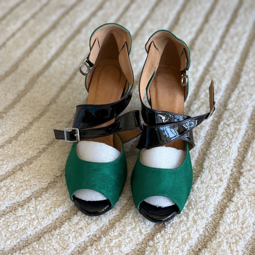 Dance shoes